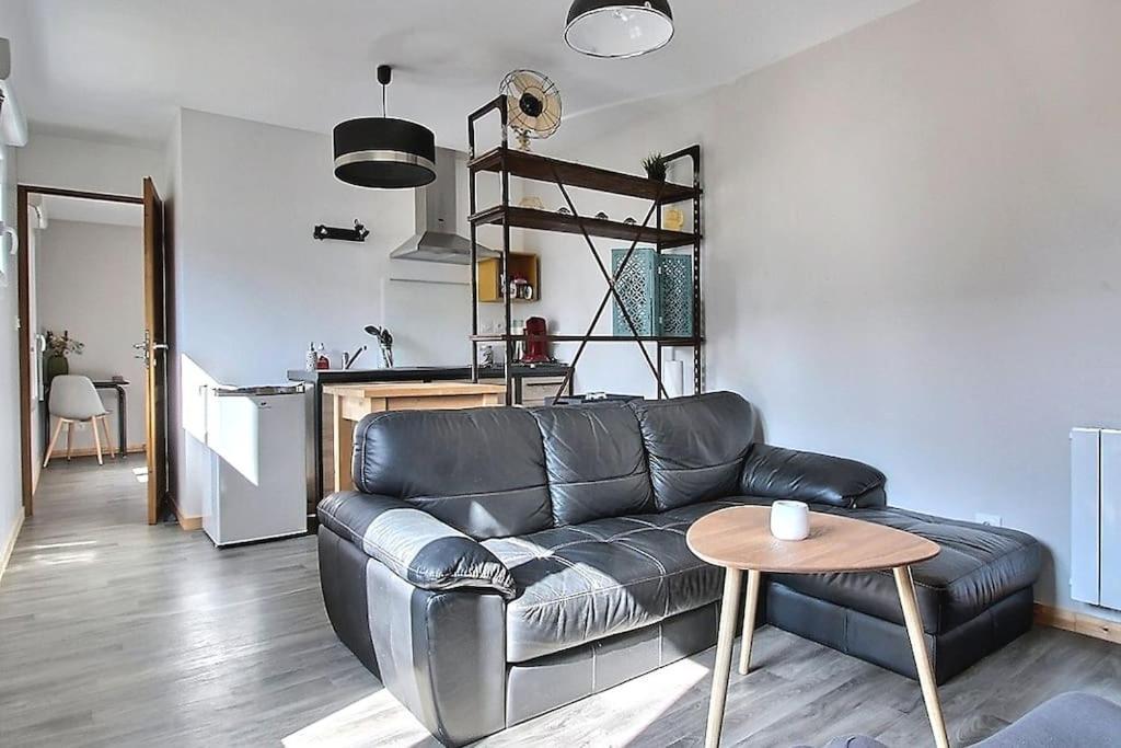 Appartement T2 Independant Au Coeur De La Ville Bourges Esterno foto
