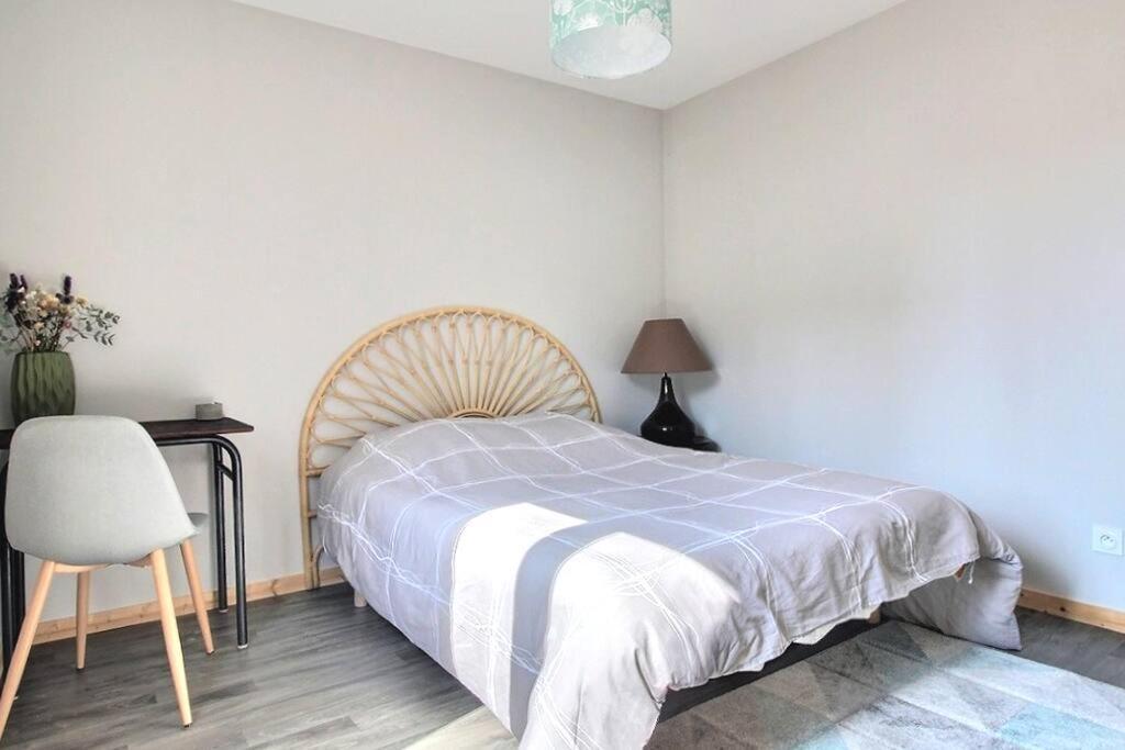 Appartement T2 Independant Au Coeur De La Ville Bourges Esterno foto