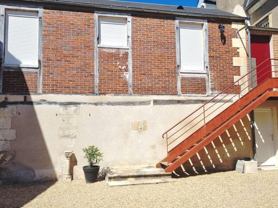 Appartement T2 Independant Au Coeur De La Ville Bourges Esterno foto