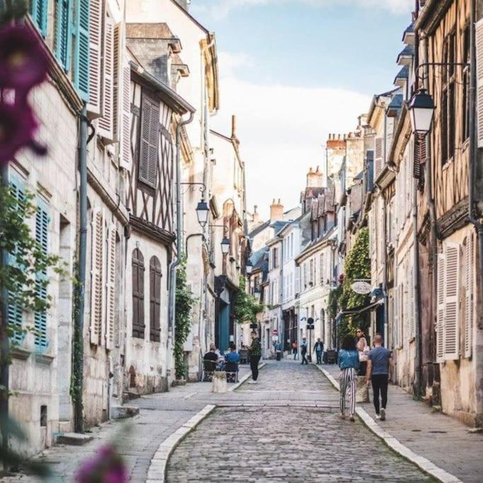 Appartement T2 Independant Au Coeur De La Ville Bourges Esterno foto