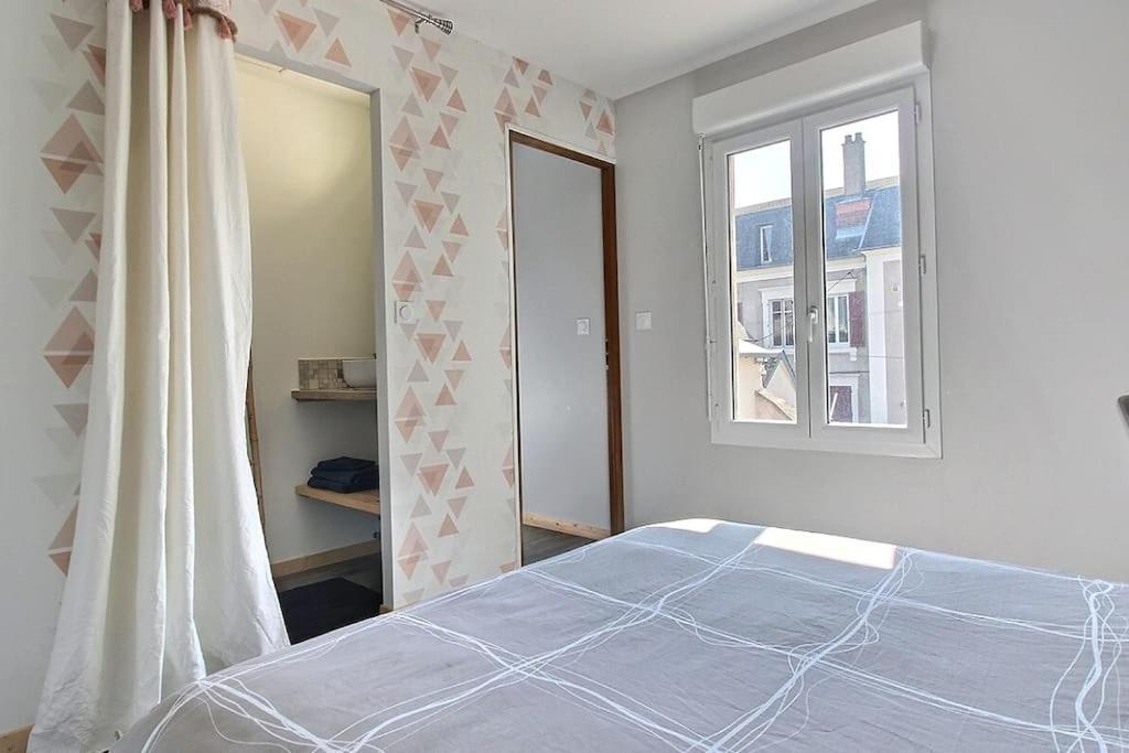 Appartement T2 Independant Au Coeur De La Ville Bourges Esterno foto